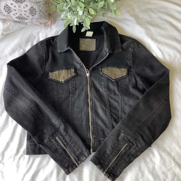 Levi’s Denim Cropped Black Jacket w/ Gold Sequins
